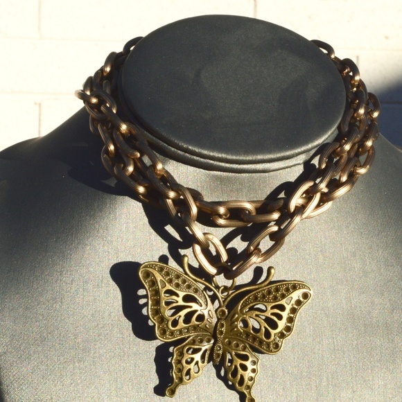 Bulky Chain Butterfly Brass Chain Necklace Pendant - Picture 4 of 7